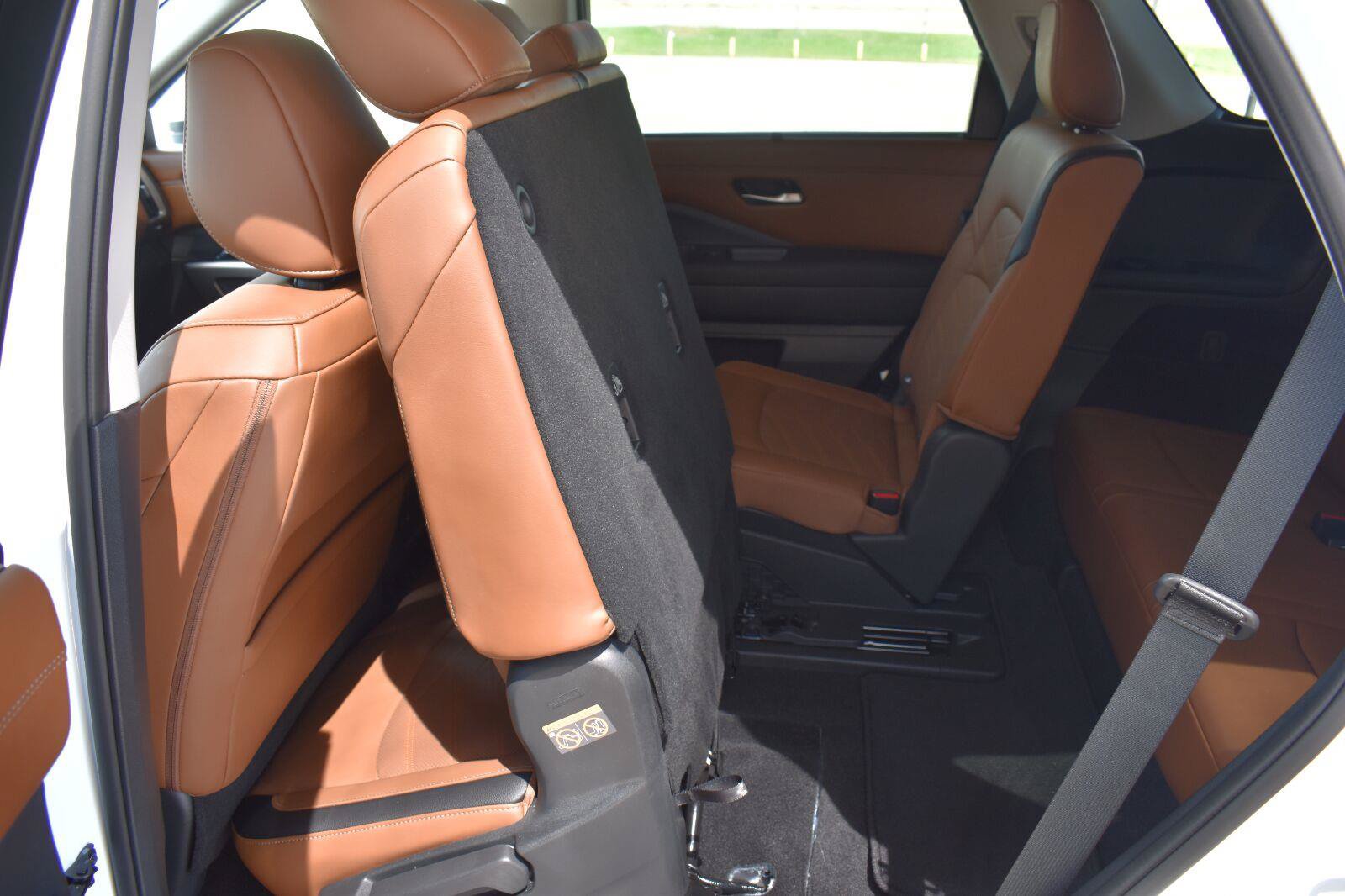 Used 2025 Nissan Pathfinder Platinum w/ Cargo Package FWD image 57