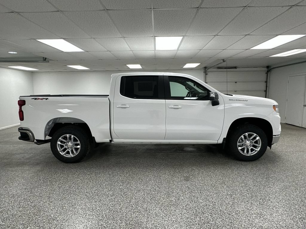 New 2026 Chevrolet Silverado 1500 LT AWD/4WD image 9
