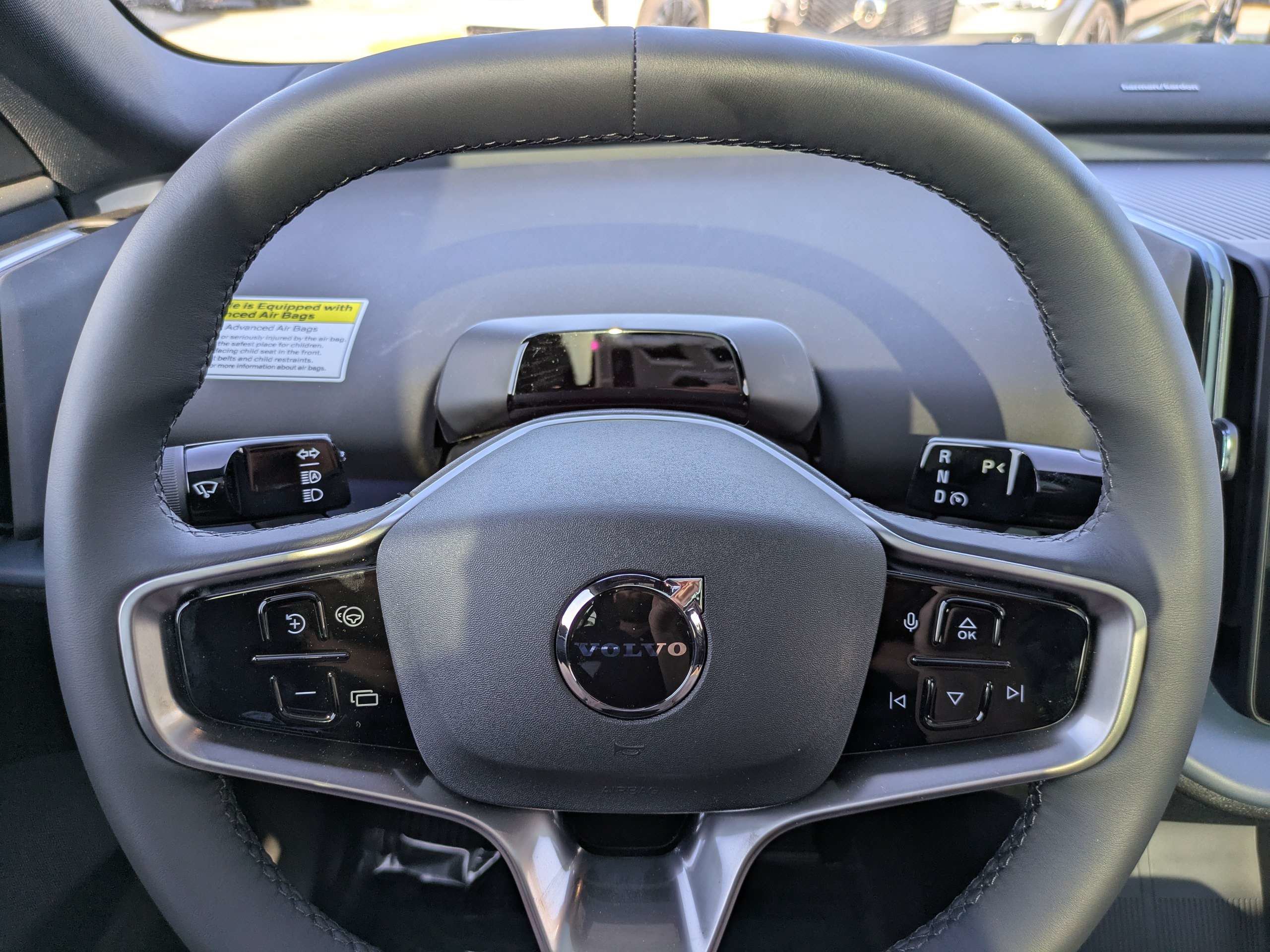 New 2025 Volvo EX30 Ultra w/ Protection Package Premier AWD/4WD image 24