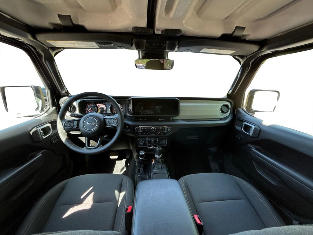 Used 2024 Jeep Gladiator Sport image 17