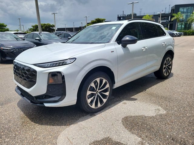 Certified 2026 Audi Q3 quattro 2.0T AWD/4WD image 4