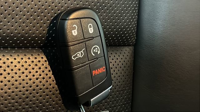 Used 2025 Dodge Durango GT image 9