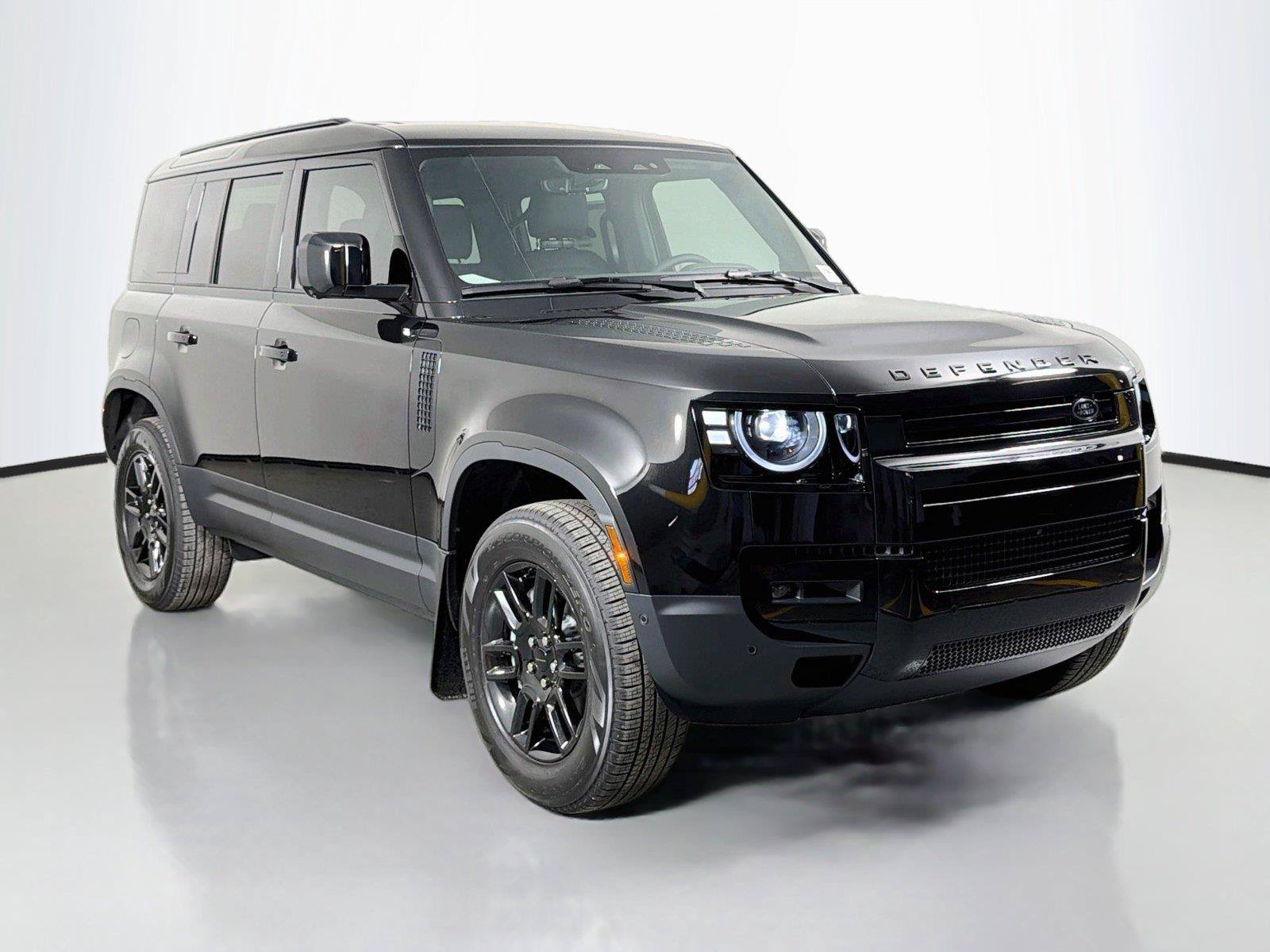 New 2026 Land Rover Defender 110 S AWD/4WD image 3