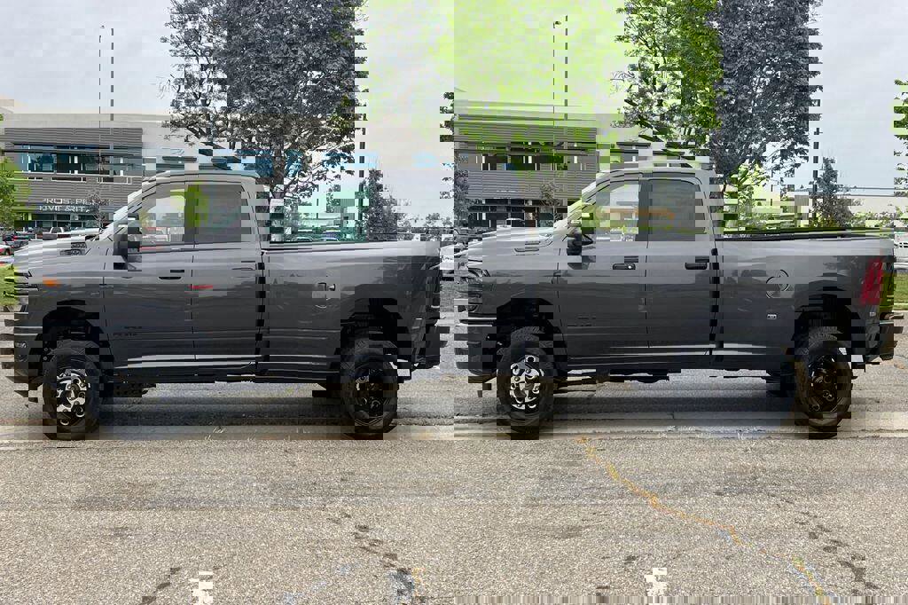 New 2026 RAM 3500 Big Horn image 7