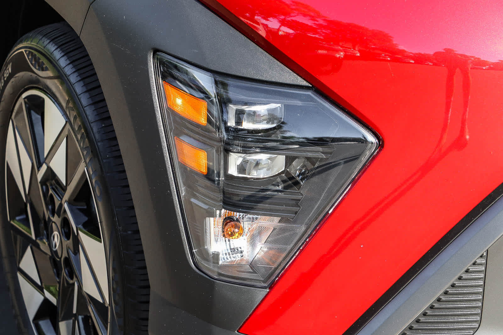 Certified 2024 Hyundai Kona SEL FWD image 4