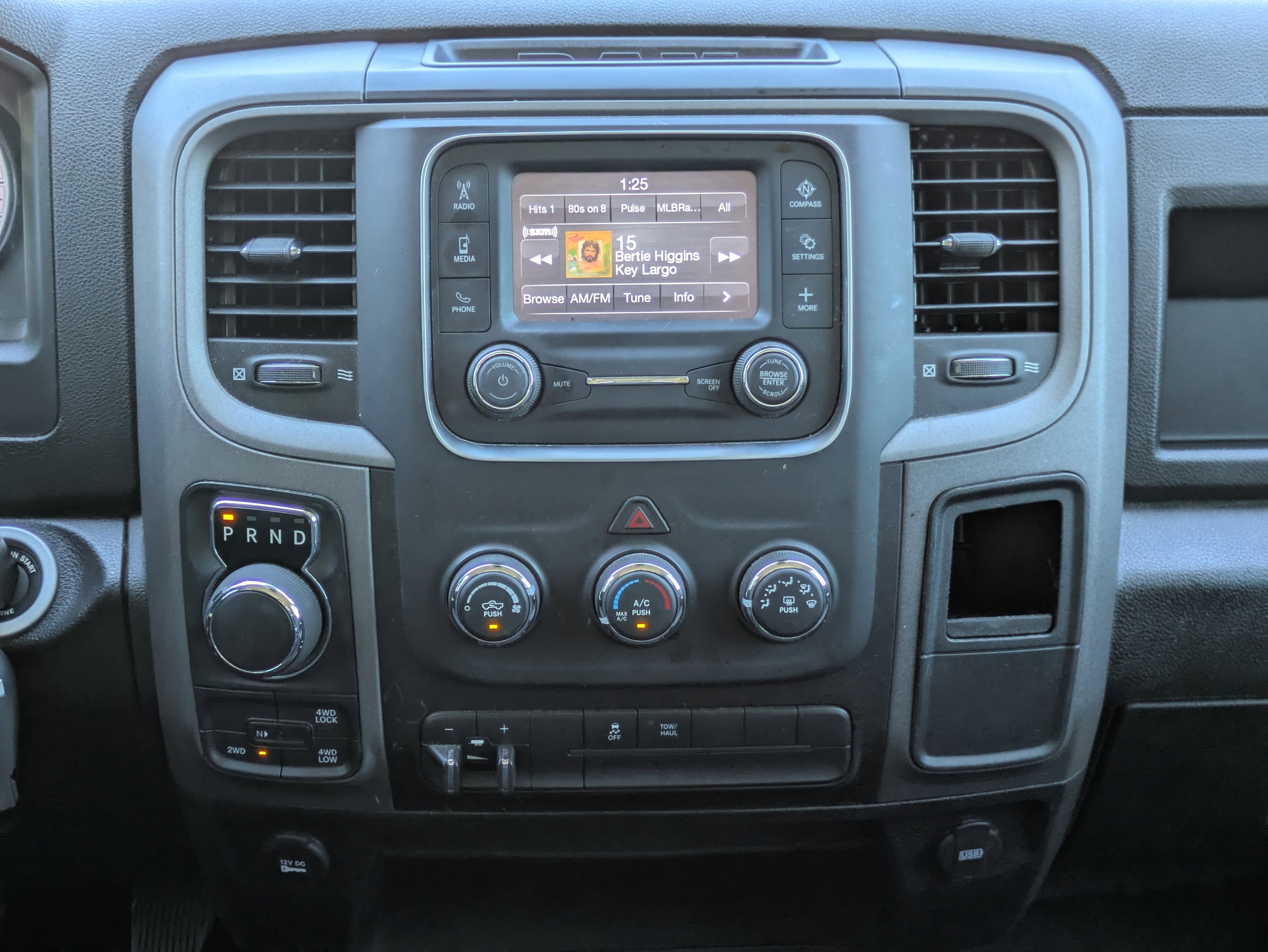 Used 2022 RAM 1500 Tradesman w/ Tradesman SXT Package image 5