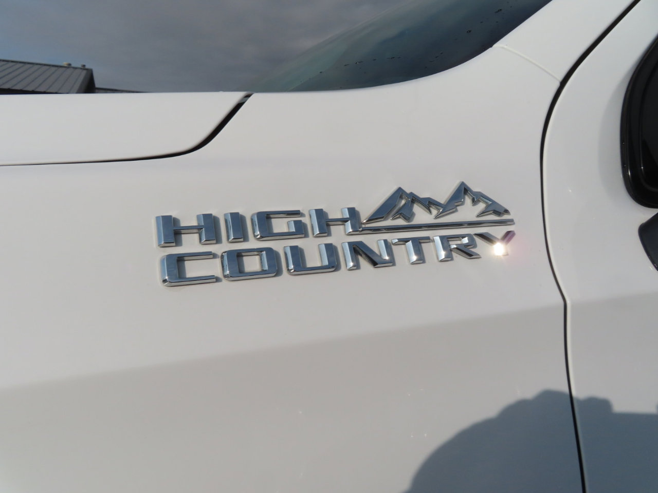 Used 2021 Chevrolet Tahoe High Country w/ Premium Package image 13