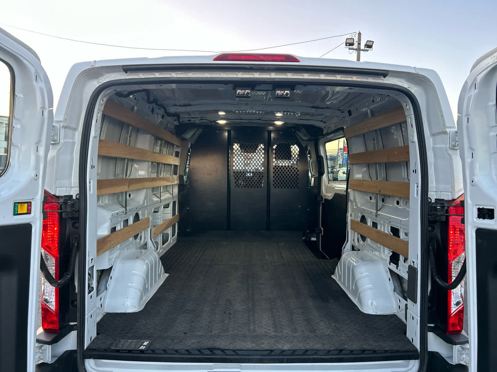 Used 2023 Ford Transit 250 Low Roof AWD w/ Exterior Upgrade Package image 7