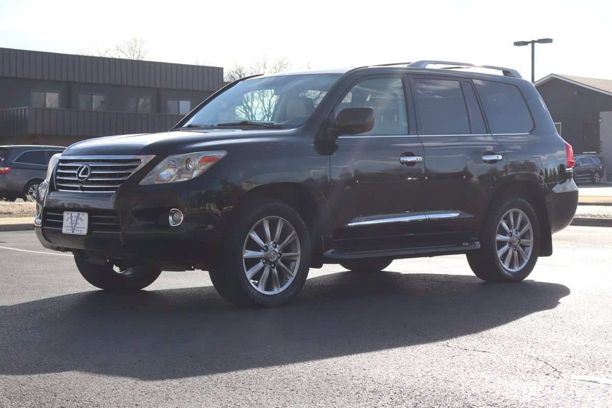 Used 2011 Lexus LX 570 4WD w/ Luxury Pkg image 11