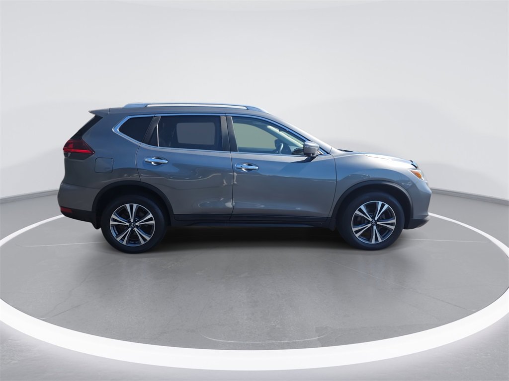Used 2019 Nissan Rogue SV image 9