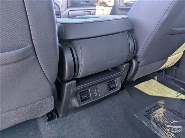 Used 2024 Chevrolet Silverado 2500 Custom w/ Custom Convenience Package image 15