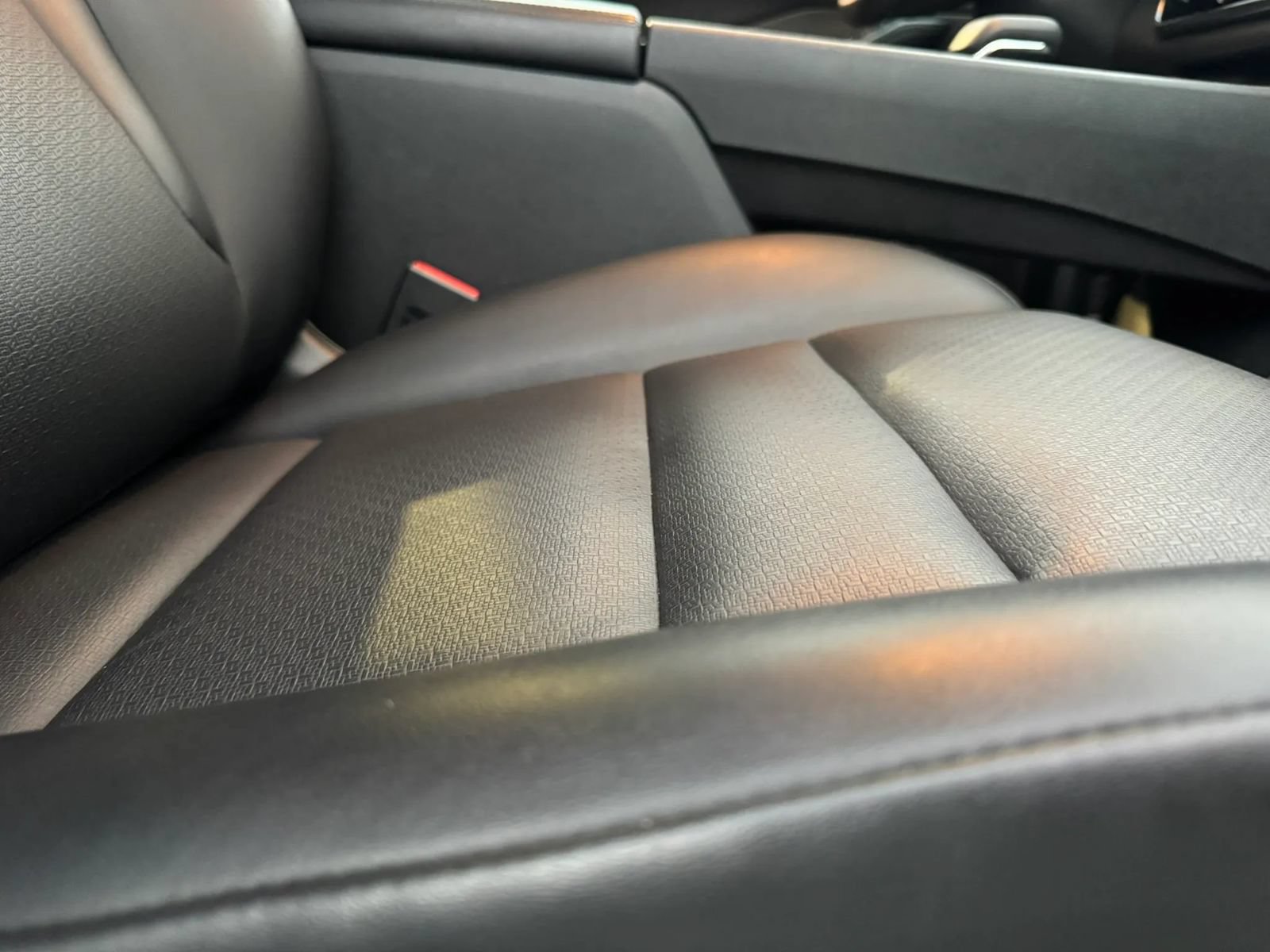 Used 2023 Nissan Rogue SV w/ SV Premium Package FWD image 25