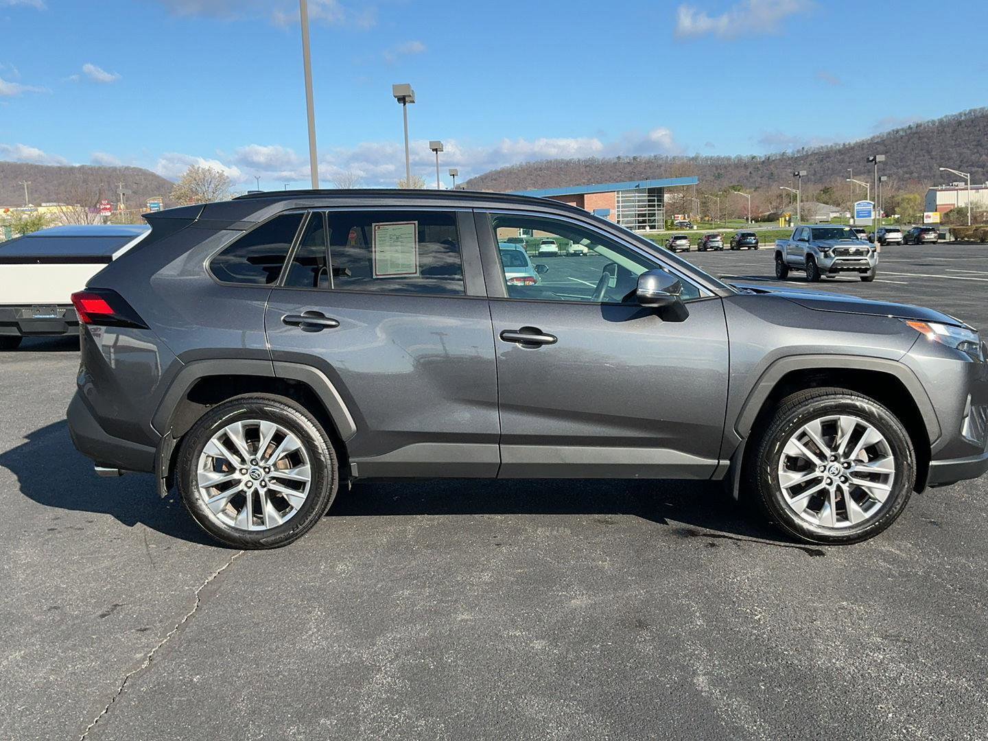 Certified 2023 Toyota RAV4 XLE Premium AWD/4WD image 4