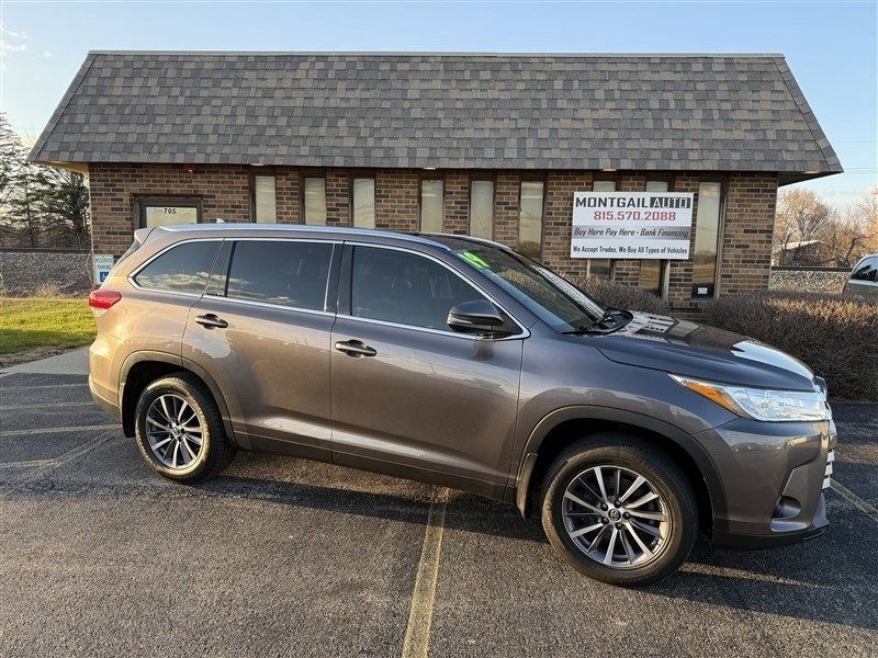 Used 2019 Toyota Highlander XLE image 1