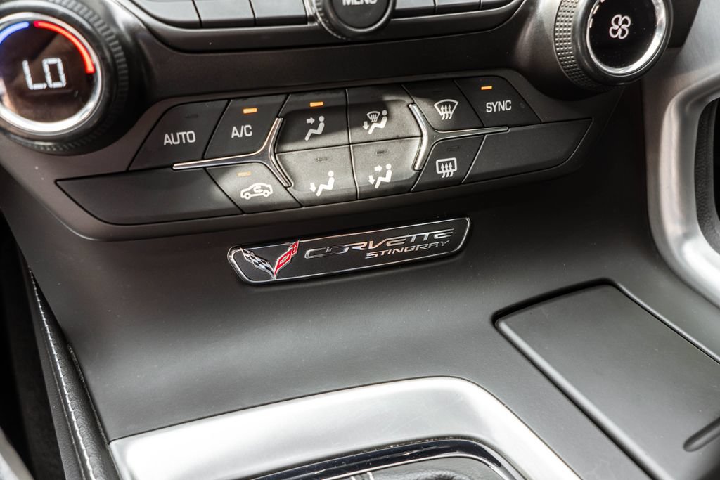 Used 2019 Chevrolet Corvette Stingray Coupe w/ 1LT RWD image 10