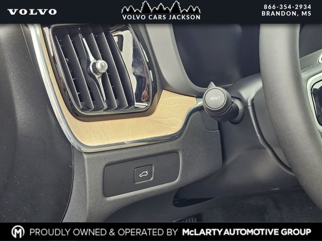 New 2026 Volvo XC60 B5 Plus w/ Protection Package Premier image 19