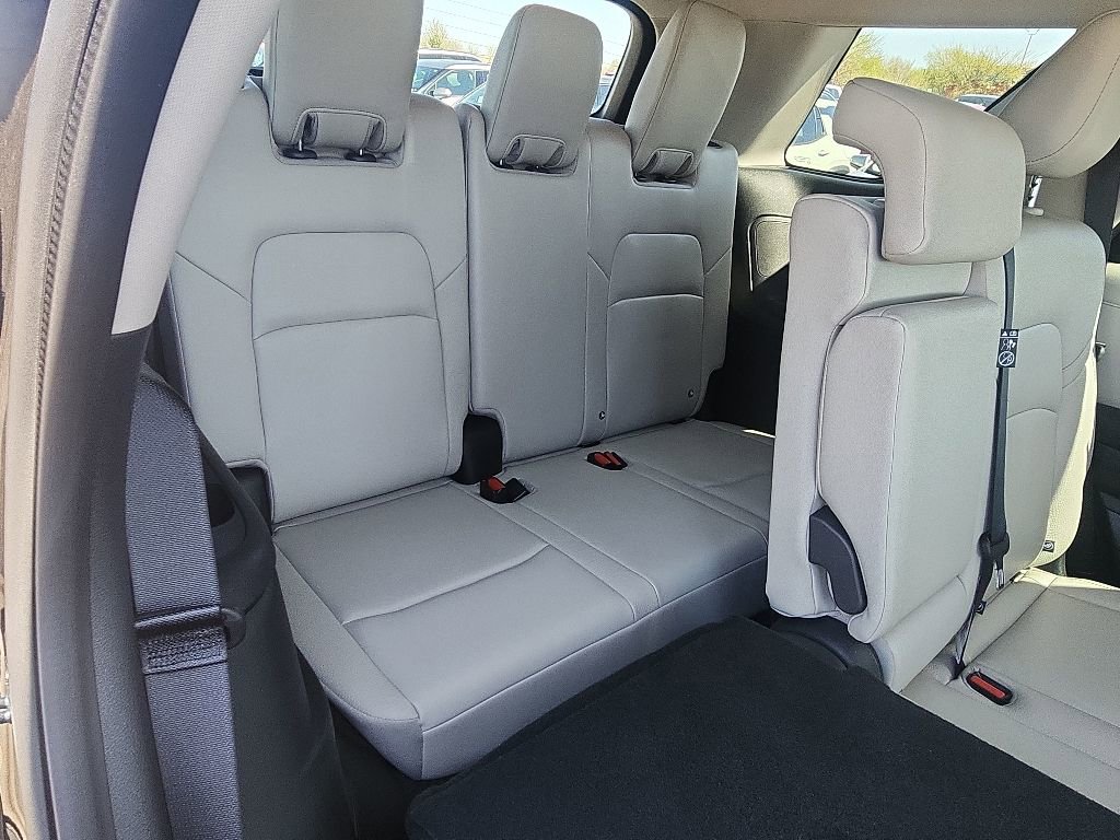 Used 2025 Nissan Pathfinder SL w/ Cargo Package AWD/4WD image 16