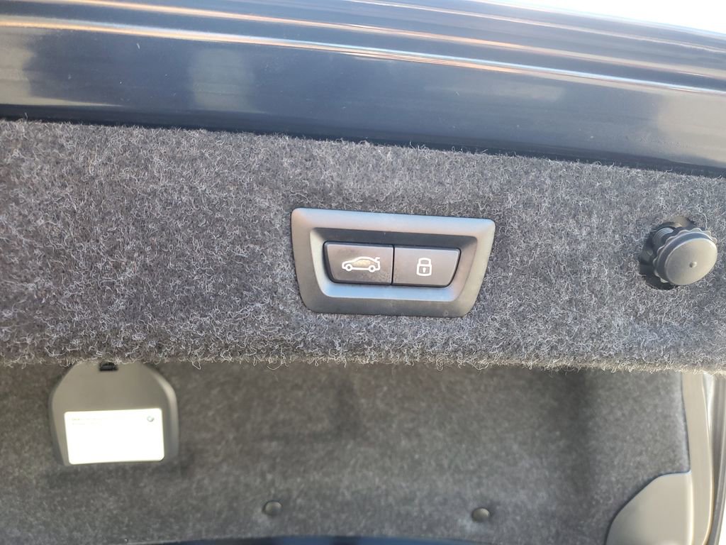 Used 2023 BMW 530i w/ M Sport Package image 7