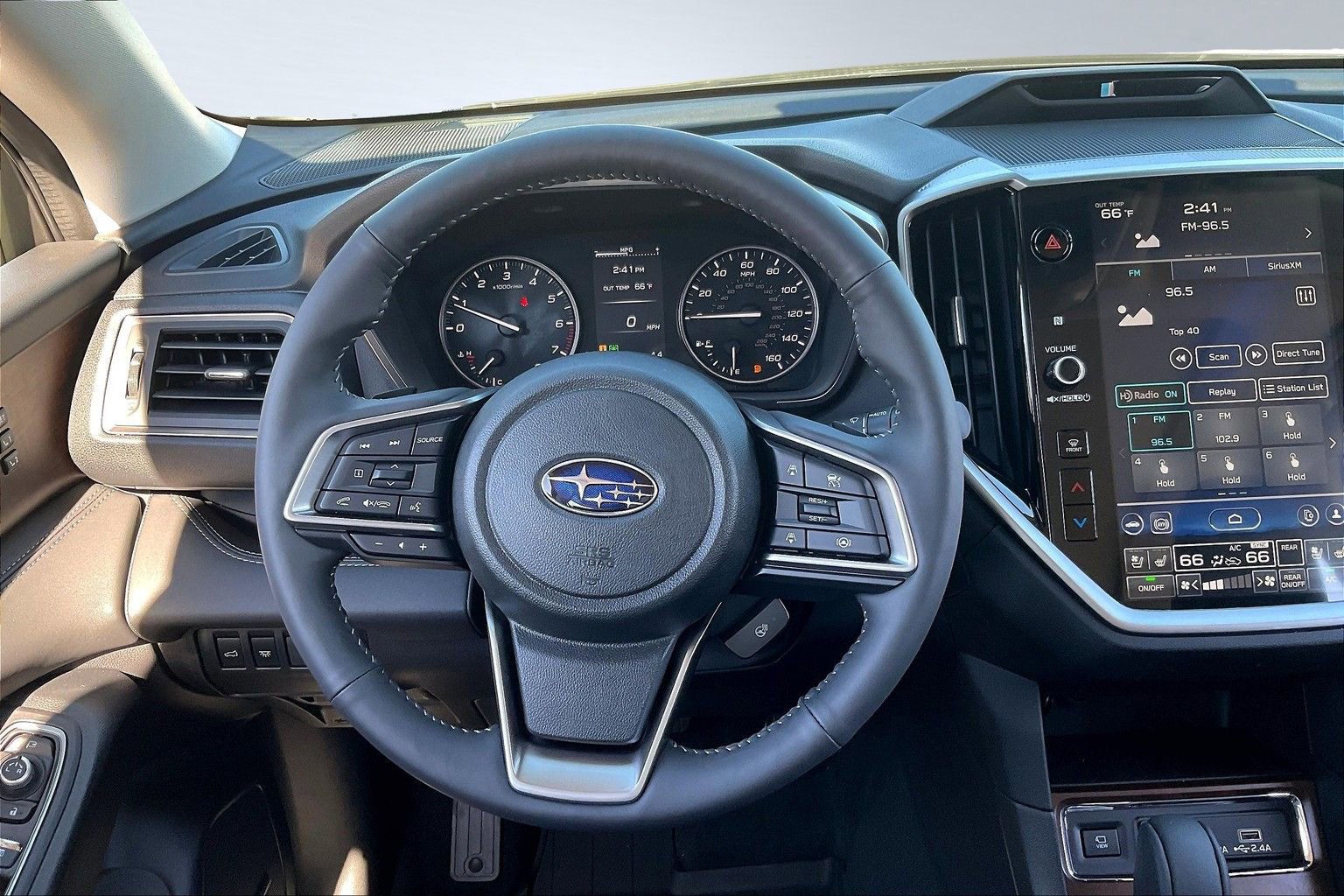 New 2025 Subaru Ascent Touring w/ Popular Package #2 image 15