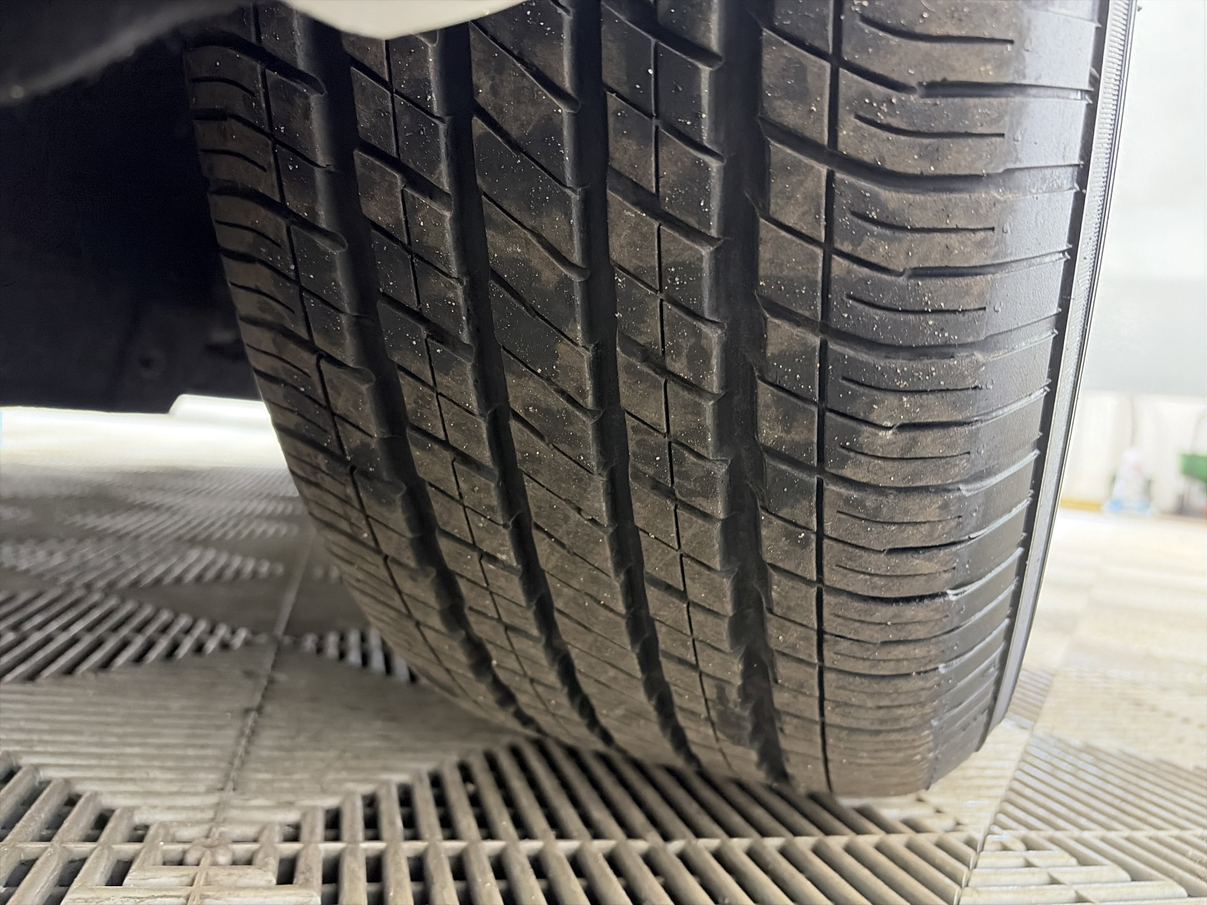 Used 2026 Chrysler Pacifica Select image 13