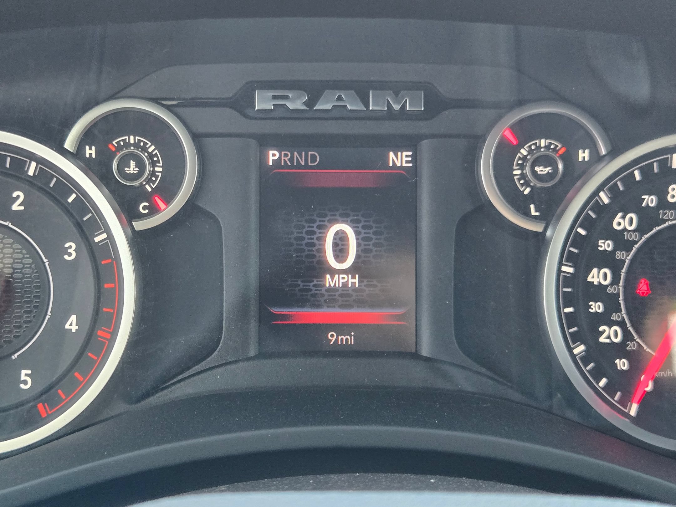 New 2026 RAM 2500 Big Horn AWD/4WD image 26