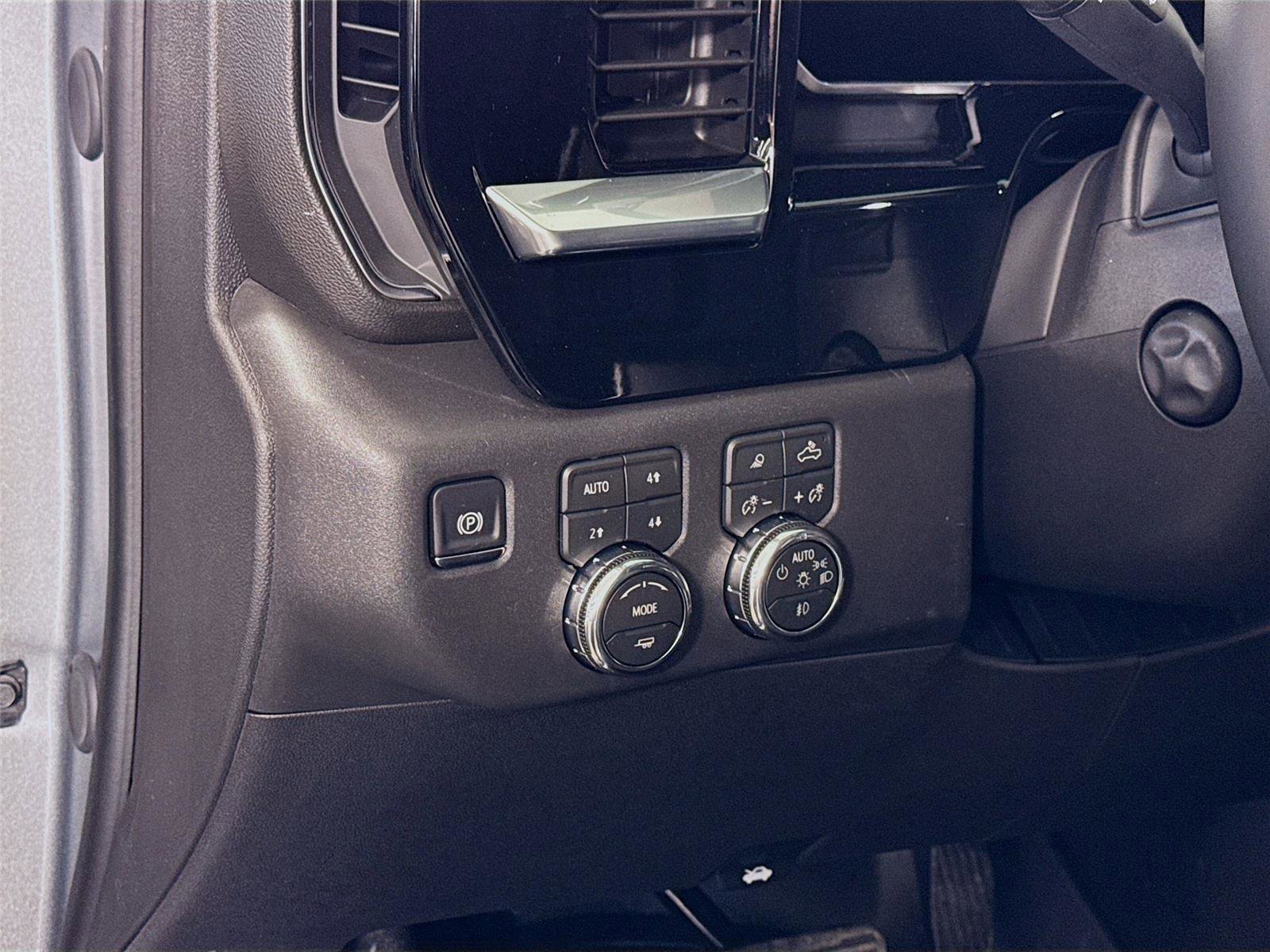 New 2026 GMC Sierra 1500 SLT w/ SLT Premium Plus Package AWD/4WD image 5