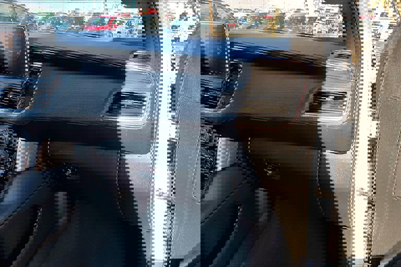 Used 2024 Chevrolet Suburban RST image 18