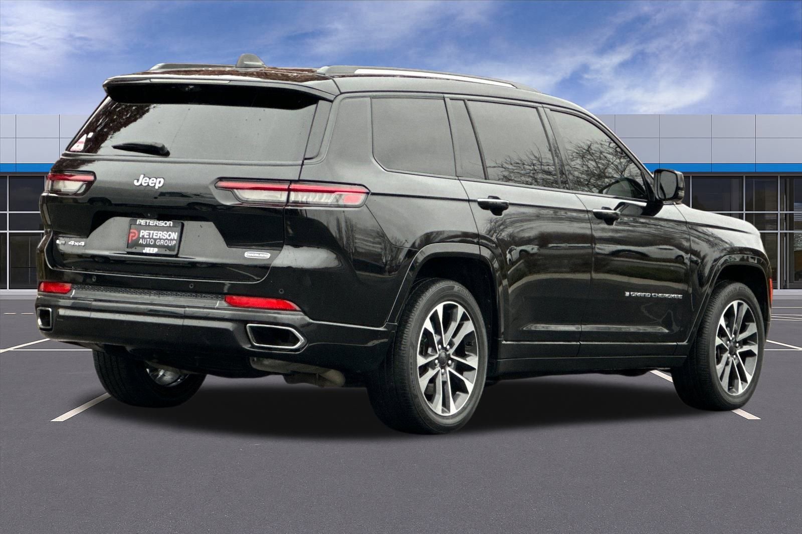 Used 2021 Jeep Grand Cherokee L Overland w/ Luxury Tech Group IV image 4