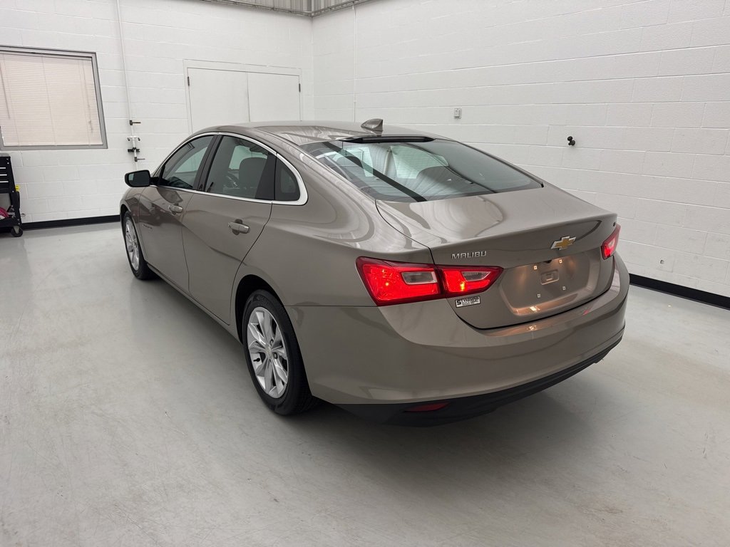 Used 2023 Chevrolet Malibu LT image 8