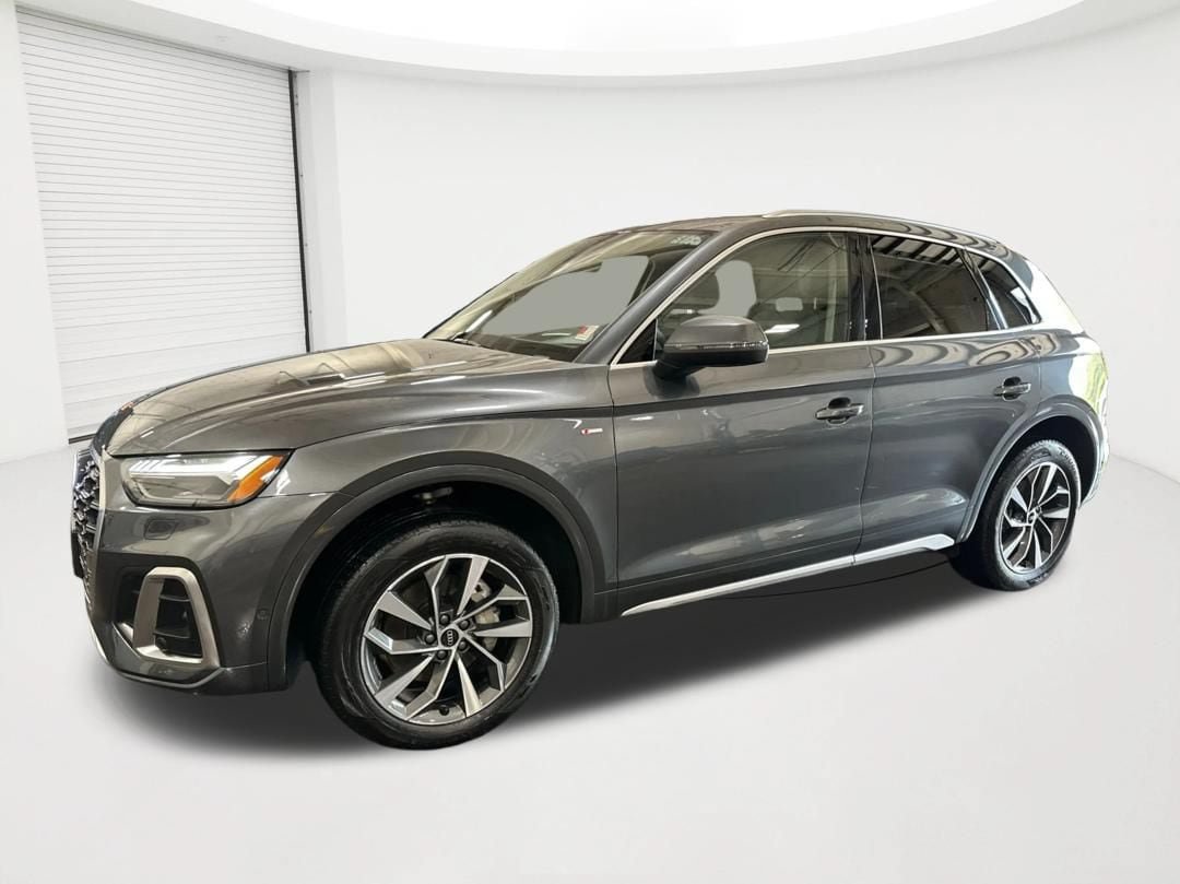 Used 2024 Audi Q5 2.0T Prestige w/ Prestige Package AWD/4WD image 1