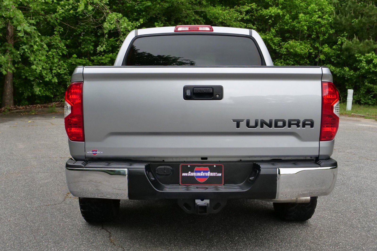 Used 2018 Toyota Tundra SR5 w/ TRD Off Road Package AWD/4WD image 21