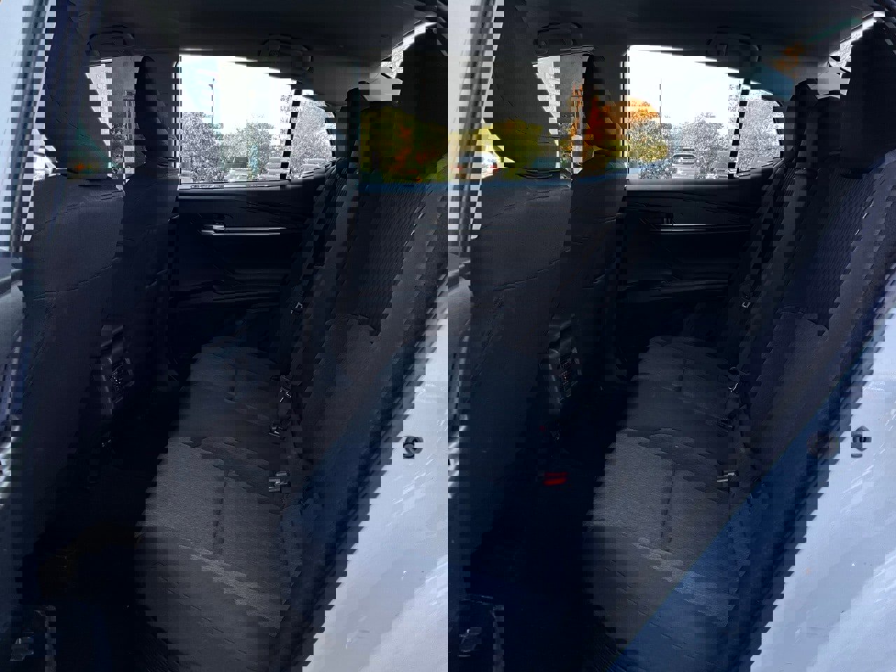 Used 2025 Toyota Camry LE image 11