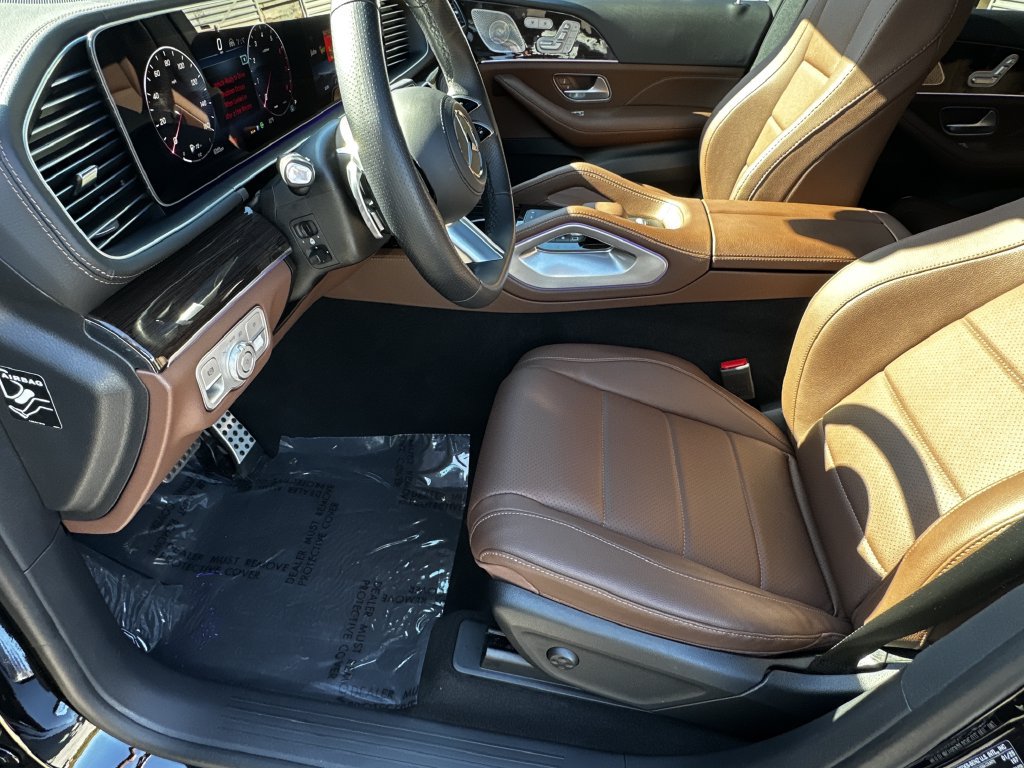 Certified 2025 Mercedes-Benz GLS 450 4MATIC w/ AMG Line Exterior image 9