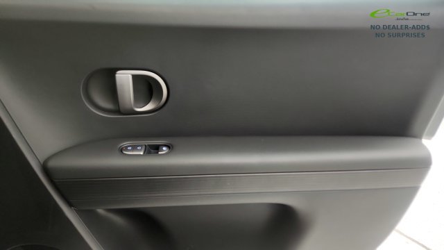 Used 2025 Hyundai Ioniq 5 SEL RWD image 37
