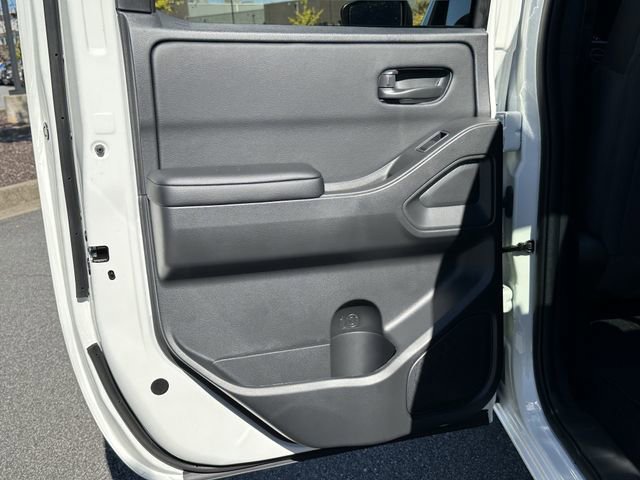 New 2026 Nissan Frontier SV w/ SV Convenience Package AWD/4WD image 3