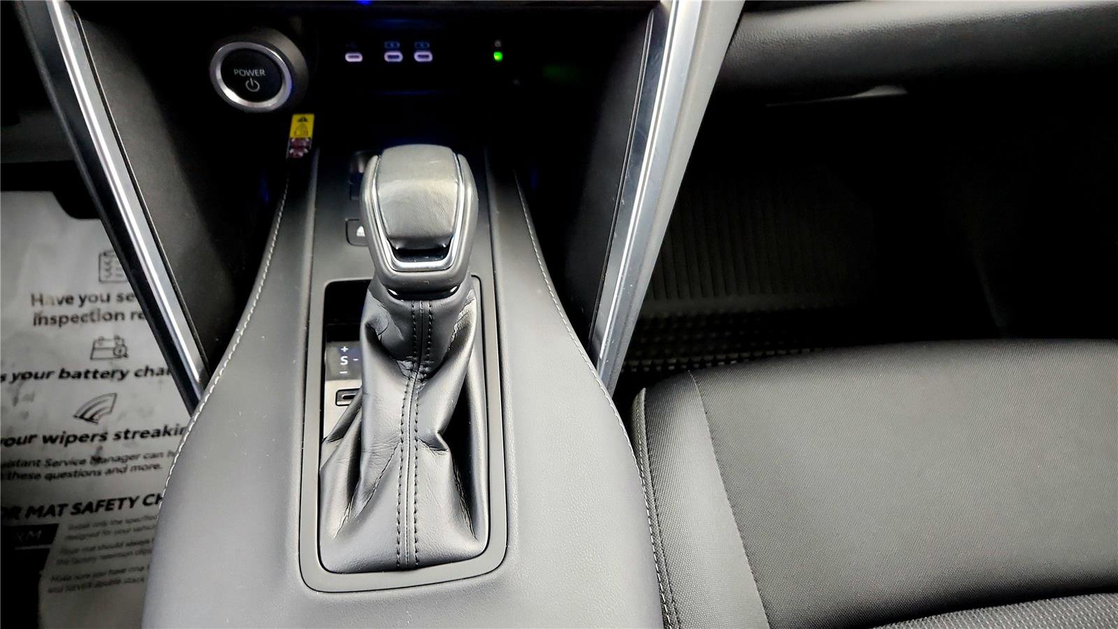 Certified 2023 Toyota Venza LE image 27