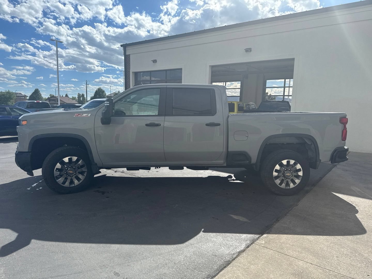 Used 2025 Chevrolet Silverado 2500 Custom w/ Custom Value Package AWD/4WD image 5