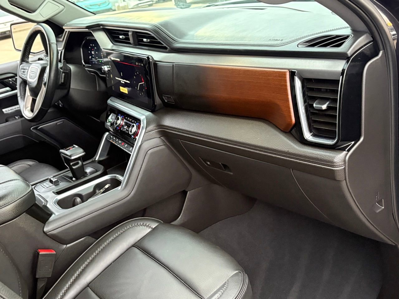 Used 2025 GMC Sierra 1500 Denali w/ Technology Package AWD/4WD image 49