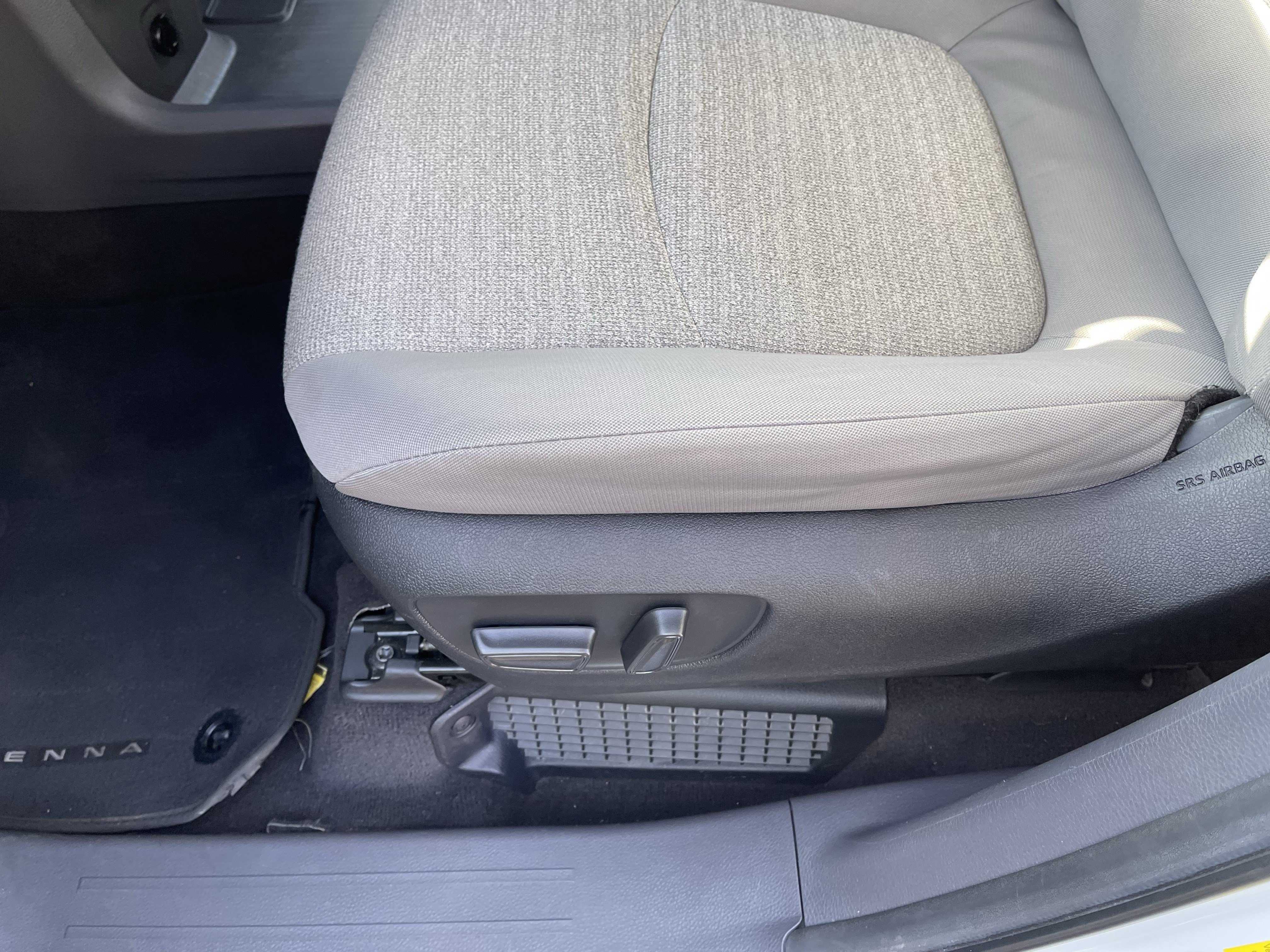 Certified 2024 Toyota Sienna LE AWD/4WD image 15