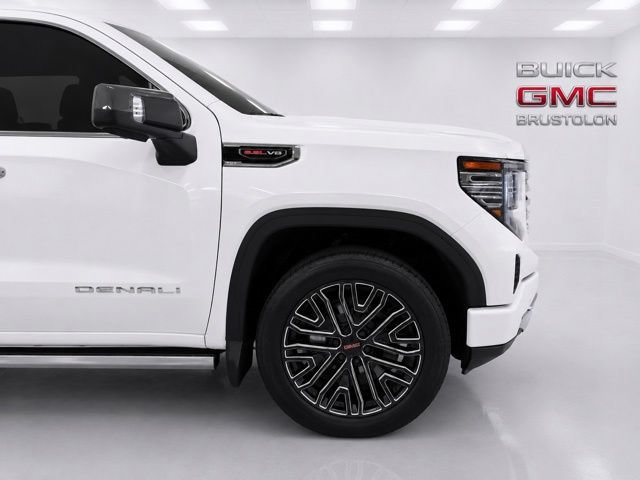 Used 2024 GMC Sierra 1500 Denali w/ Technology Package AWD/4WD image 7