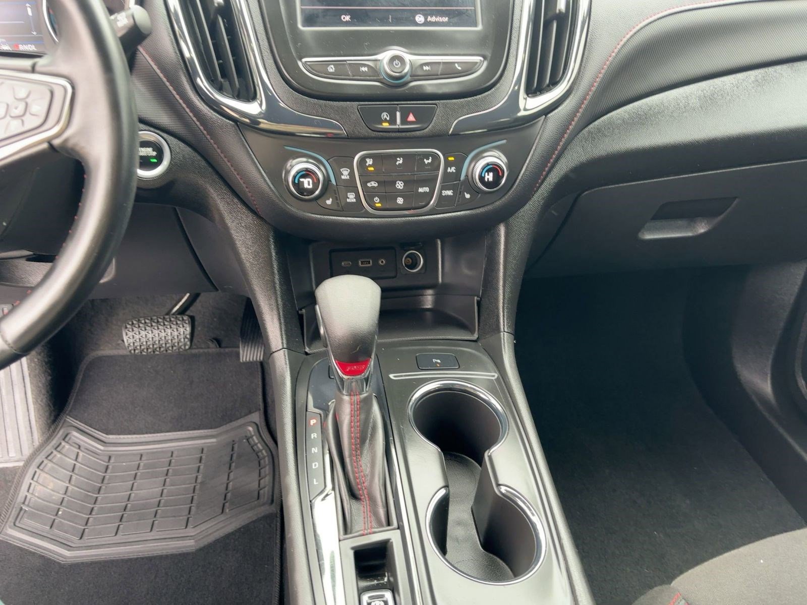 Used 2023 Chevrolet Equinox RS image 18