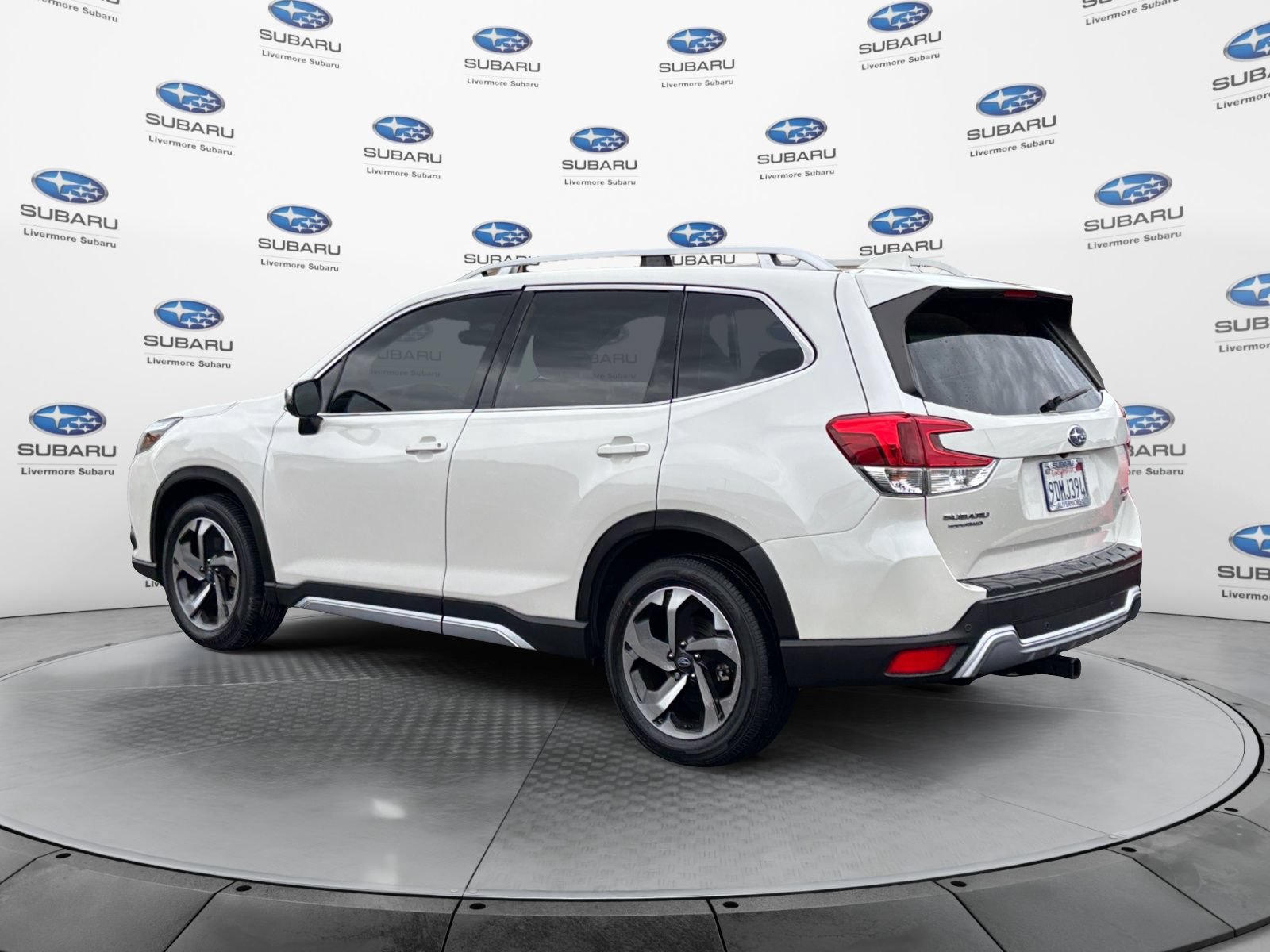 Used 2022 Subaru Forester Touring w/ Popular Package #2 AWD/4WD image 4