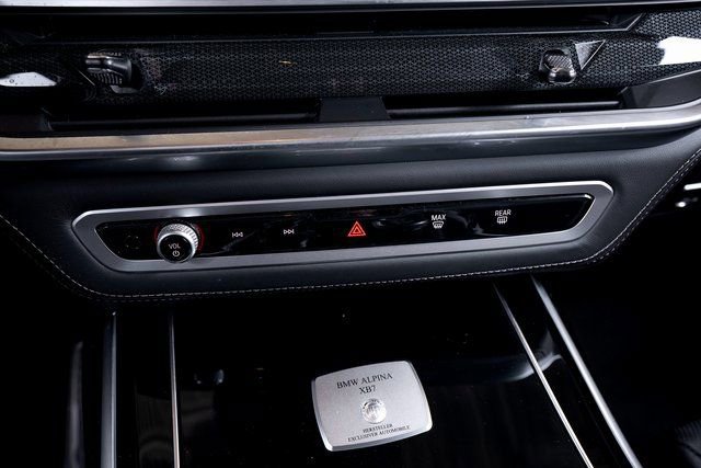 Used 2025 BMW ALPINA XB7 image 52
