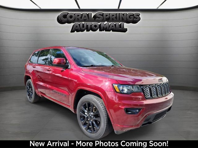 Used 2019 Jeep Grand Cherokee Altitude RWD image 1