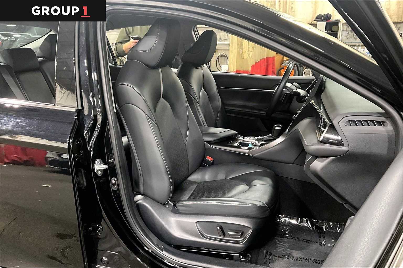 Used 2024 Toyota Camry XSE FWD image 9