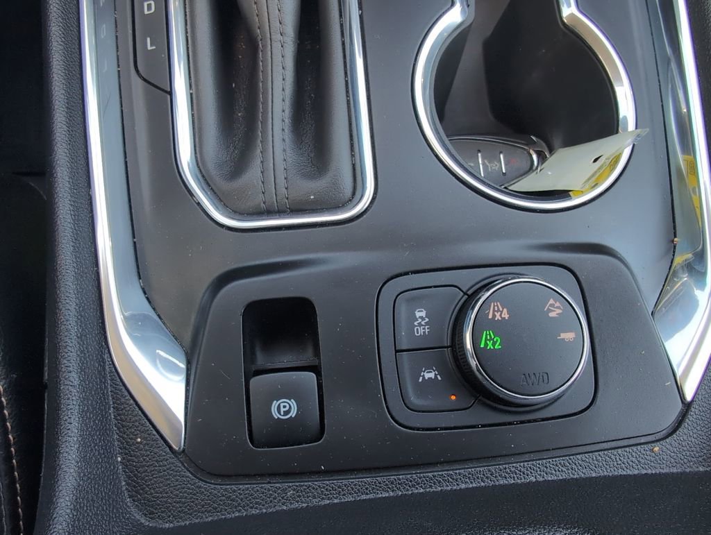 Used 2018 Chevrolet Traverse Premier AWD/4WD image 26