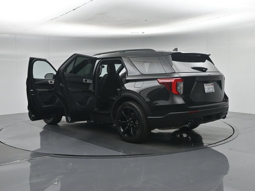 Certified 2023 Ford Explorer ST-Line w/ Class IV Trailer Tow Package RWD image 39