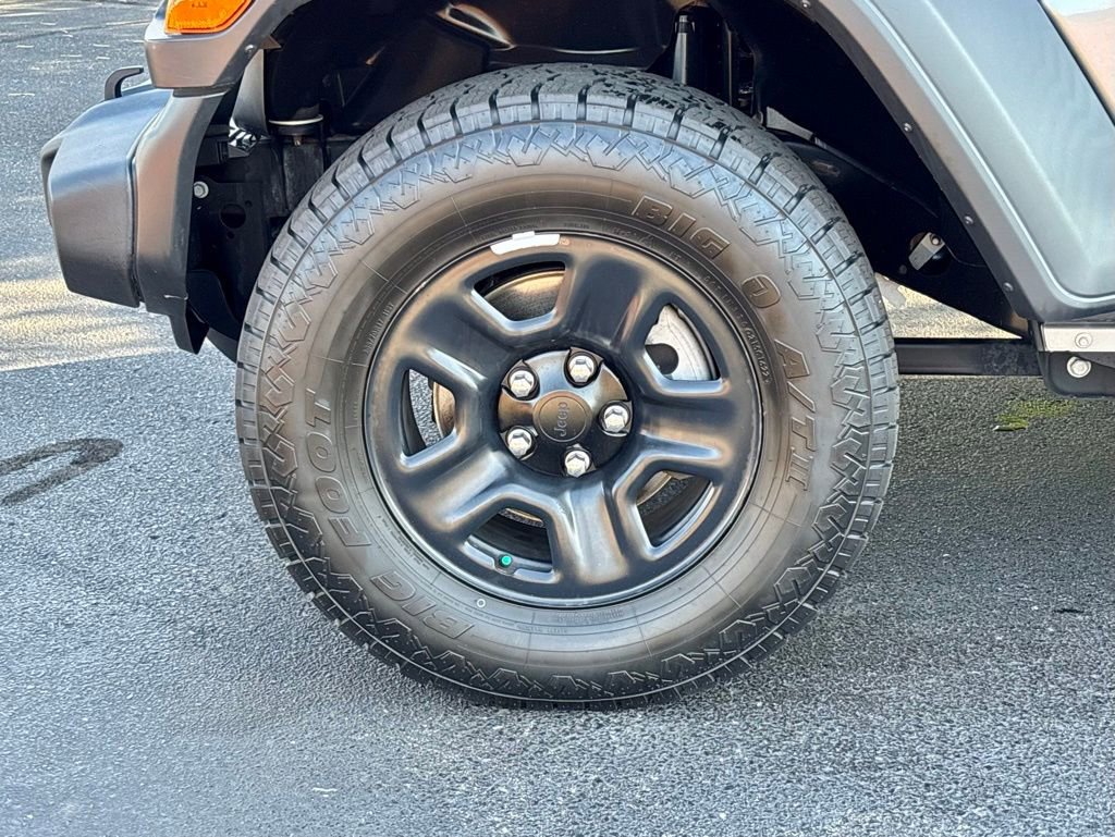 Used 2018 Jeep Wrangler Unlimited Sport image 10