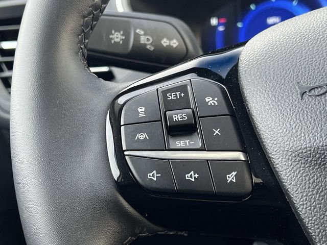 Certified 2022 Ford Escape Titanium w/ Class II Trailer Tow Package image 29