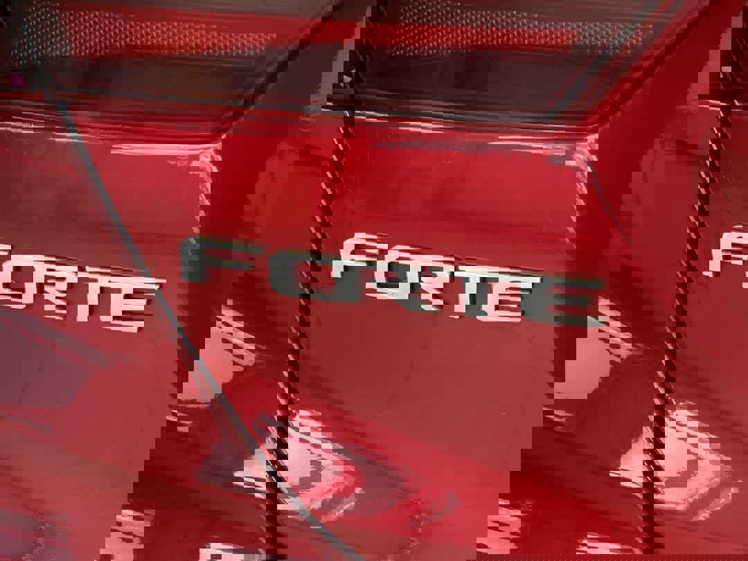 Used 2023 Kia Forte LXS image 11